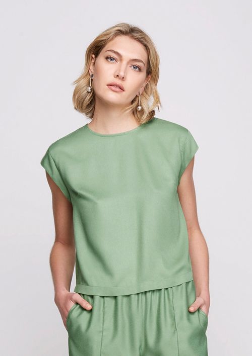 Blusa Básica Feminina Em Tecido De Viscose - Verde Médio